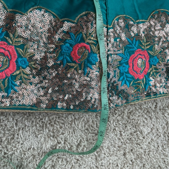 NWOT 3 piece kids lehenga choli in size 24 - Picture 8 of 8